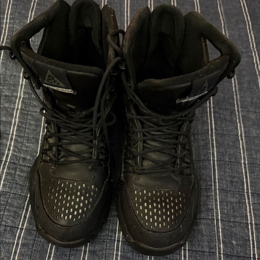 Nike Black Athletic Shoes